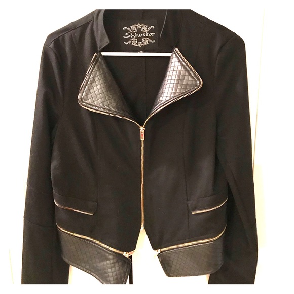Jackets & Blazers - Women’s light jacket w/ faux leather detail